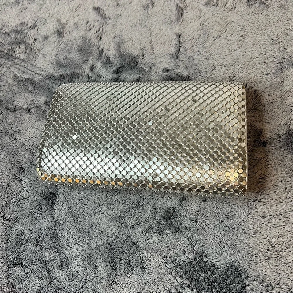 Jessica McClintock Gunne Sax Silver Metallic Mesh Evening Bag Purse